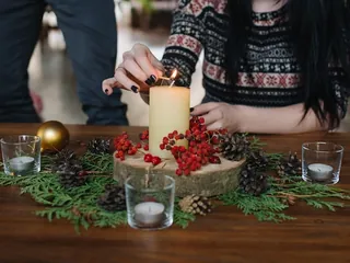 Ideias Creativas para Decoração de Centro de Mesa no Fim de Ano